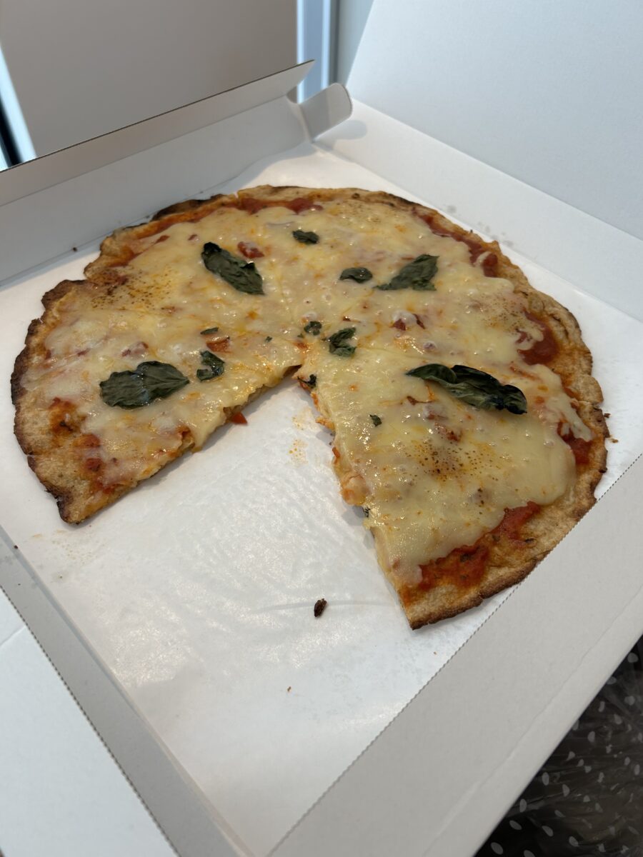 デリシャスピザ